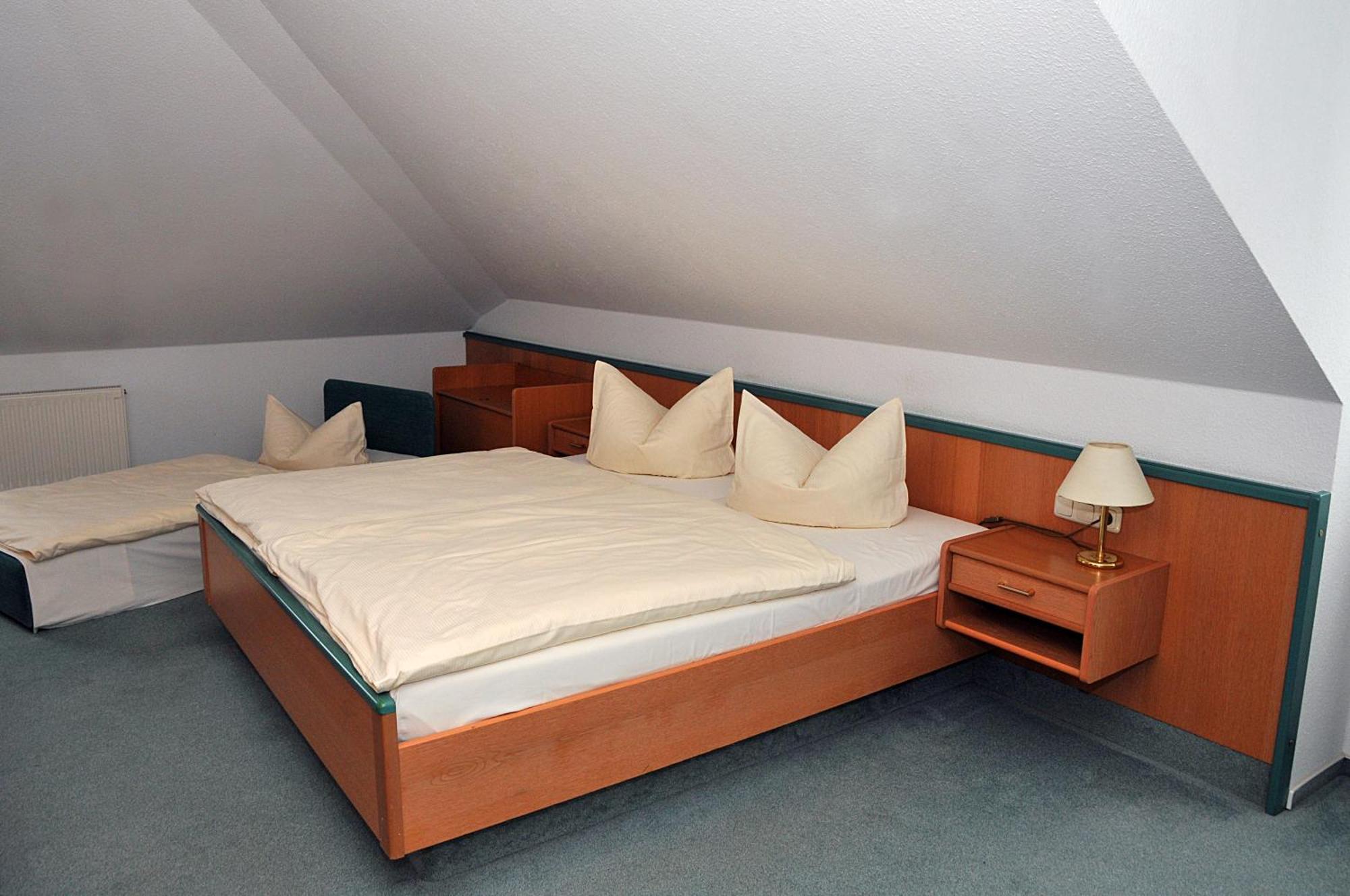 Hotel Friesen Werdau Exteriör bild