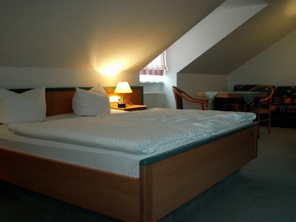 Hotel Friesen Werdau Exteriör bild